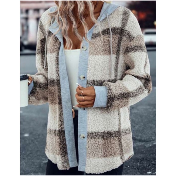 012 Cozy Plaid Print Button Down Teddy Jacket Shacket - Picture 3 of 7